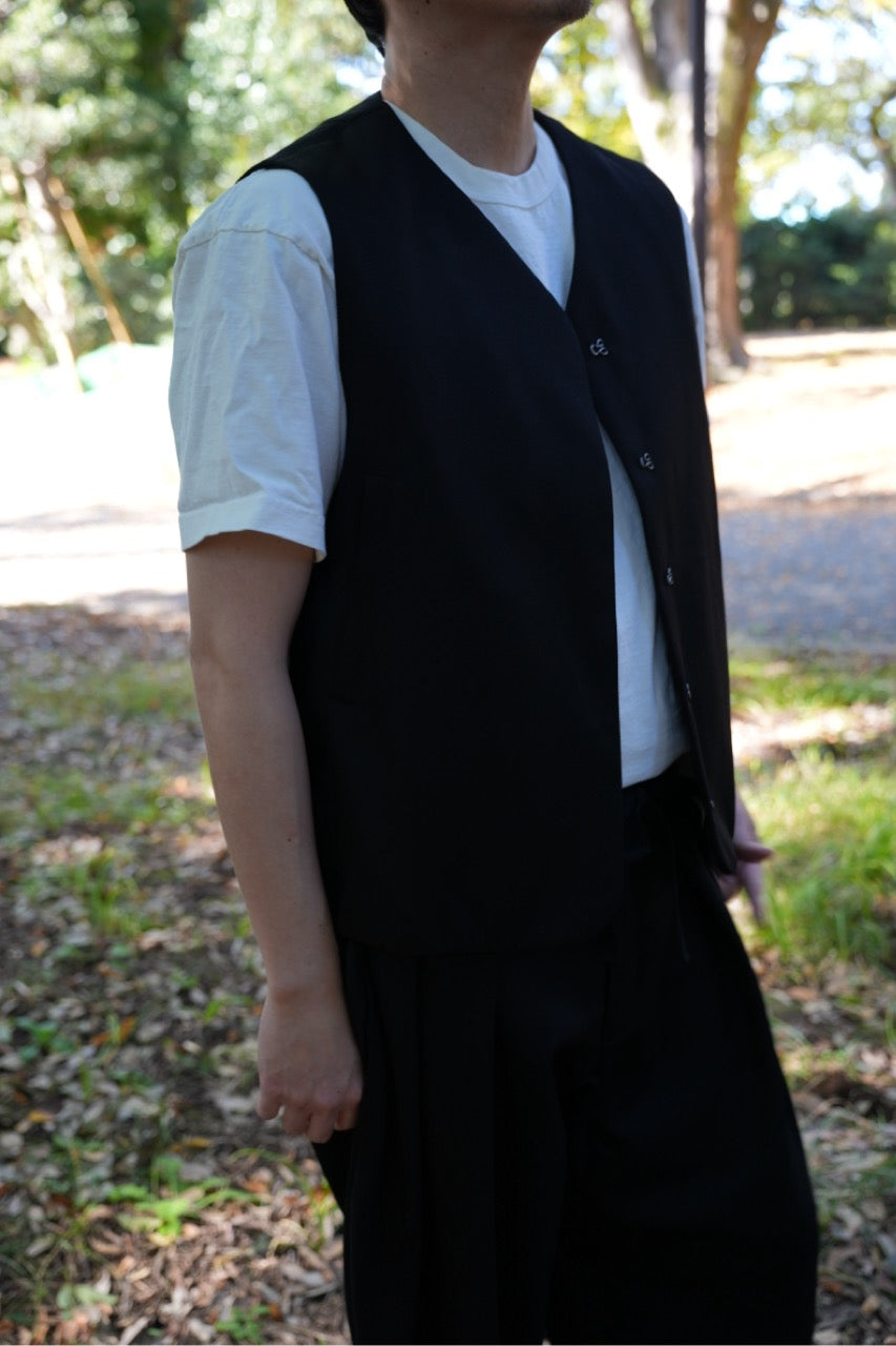 oshie vest・オシエ　ベスト(ウールデニム)（予約受付商品9月以降発売）