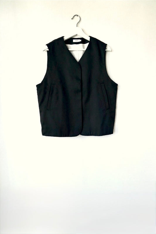oshie vest・オシエ　ベスト(ウールデニム)（予約受付商品9月以降発売）