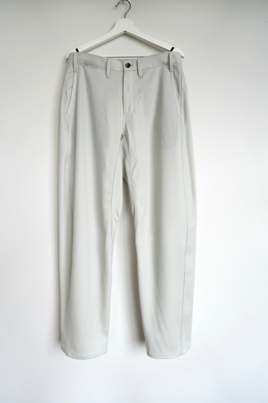 aka pants・アカ　パンツ(ウールキャバリーツイル)
