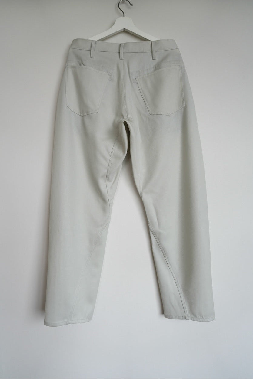aka pants・アカ　パンツ(ウールキャバリーツイル)