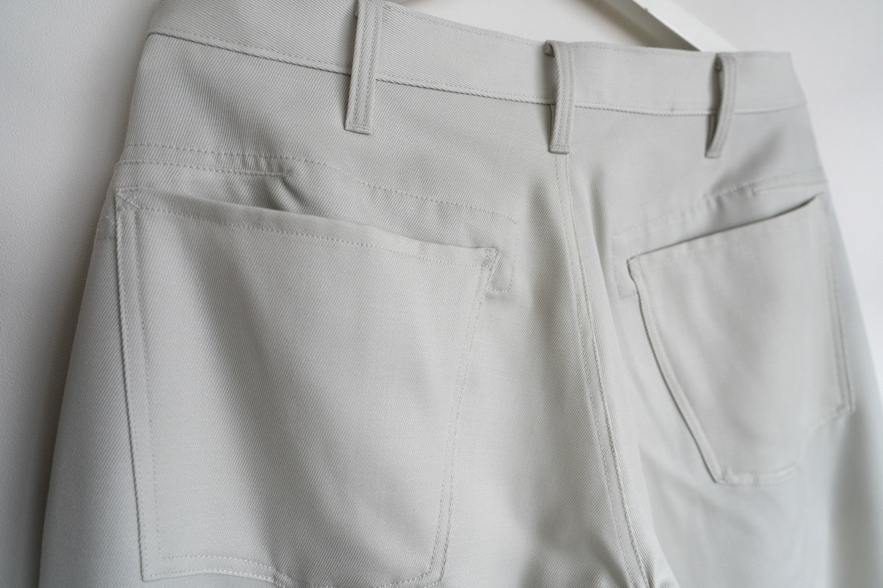 aka pants・アカ　パンツ(ウールキャバリーツイル)